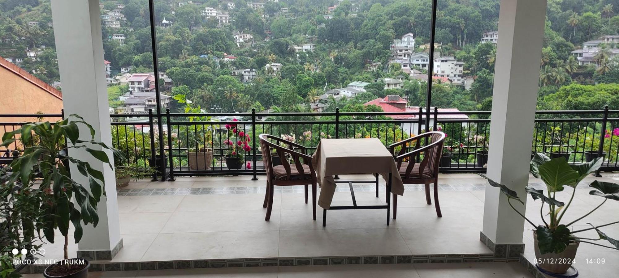 Luxury Apartment The Walkers Nest Kandy Exterior foto